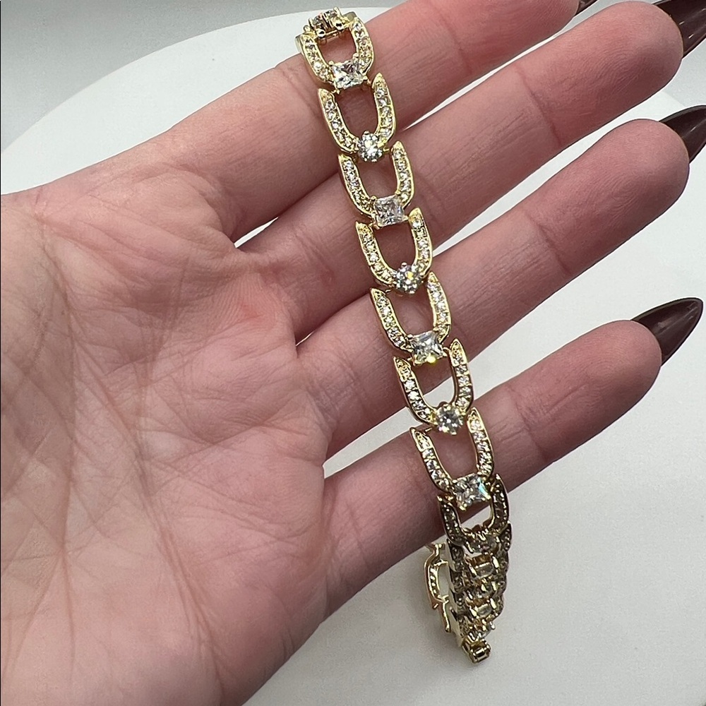 02. 14k Gold Plated over Stainless Steel Bracelet 7” - 8” - Picture 3 of 5